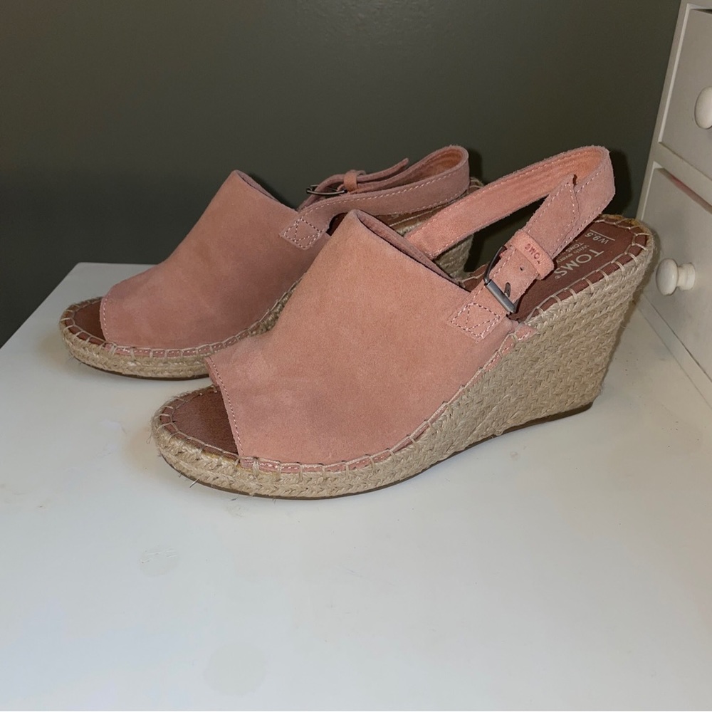 NWOB Toms Monica Women's Suede Espadrille Wedge Platform Sandals Blush Pink -9.5